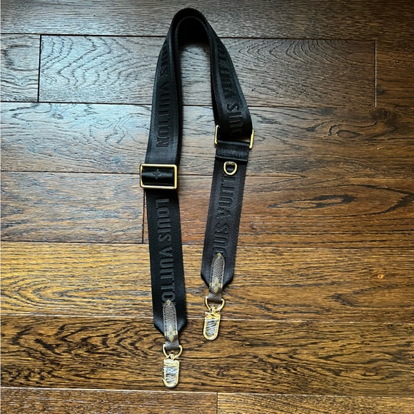 Louis Vuitton Nylon Monogram Strap - Picture 3 of 9